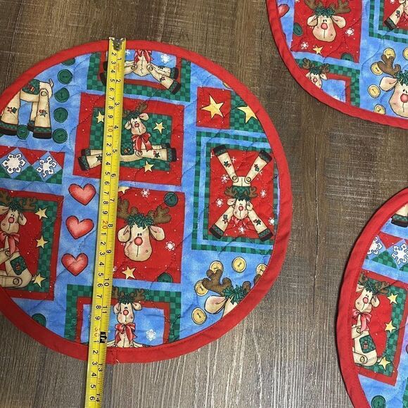 Daisy kingdom Reindeer Rudi Christmas placemats circle rectangle double sided - Picture 6 of 6